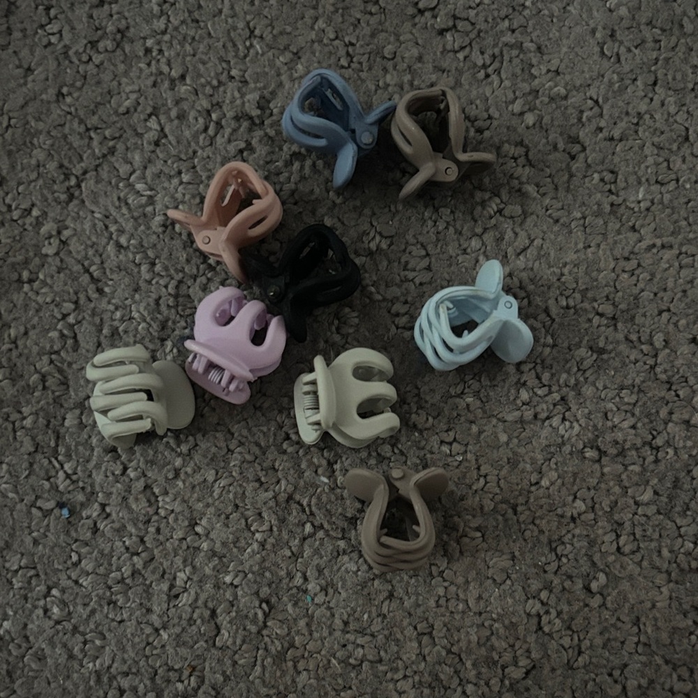 Set of 8 Multicolor Mini Hair Clips